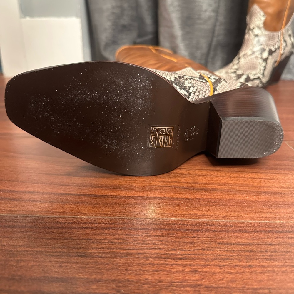 Tory Burch WESTERN TALL BOOT 75MM VICTORIA BR 1.2-1.4 - SMOOTH VACHETTA - Picture 6 of 10